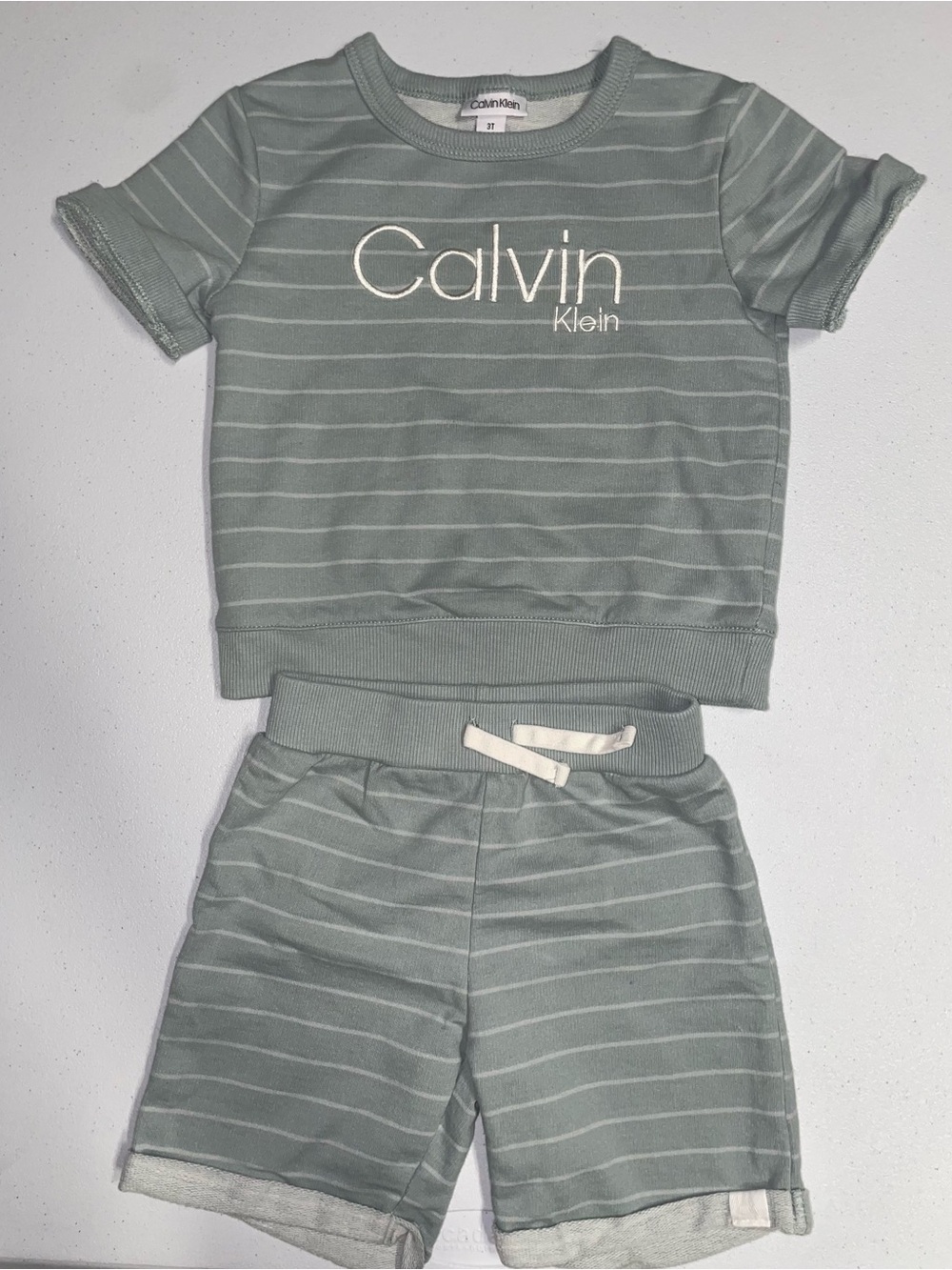 Calvin Klein: Boys Green/White Striped Toddler Shirt/Short Outfit (3T)